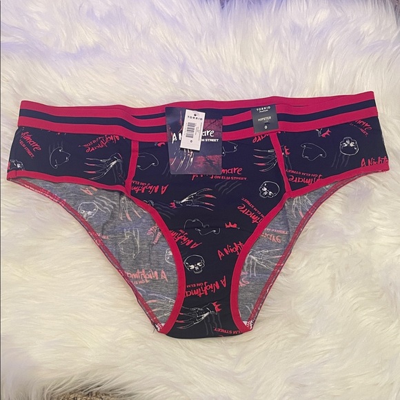 Torrid Nightmare on Elm Street Mid Rise Cotton Hipster Panties - Black and Red - Picture 4 of 8
